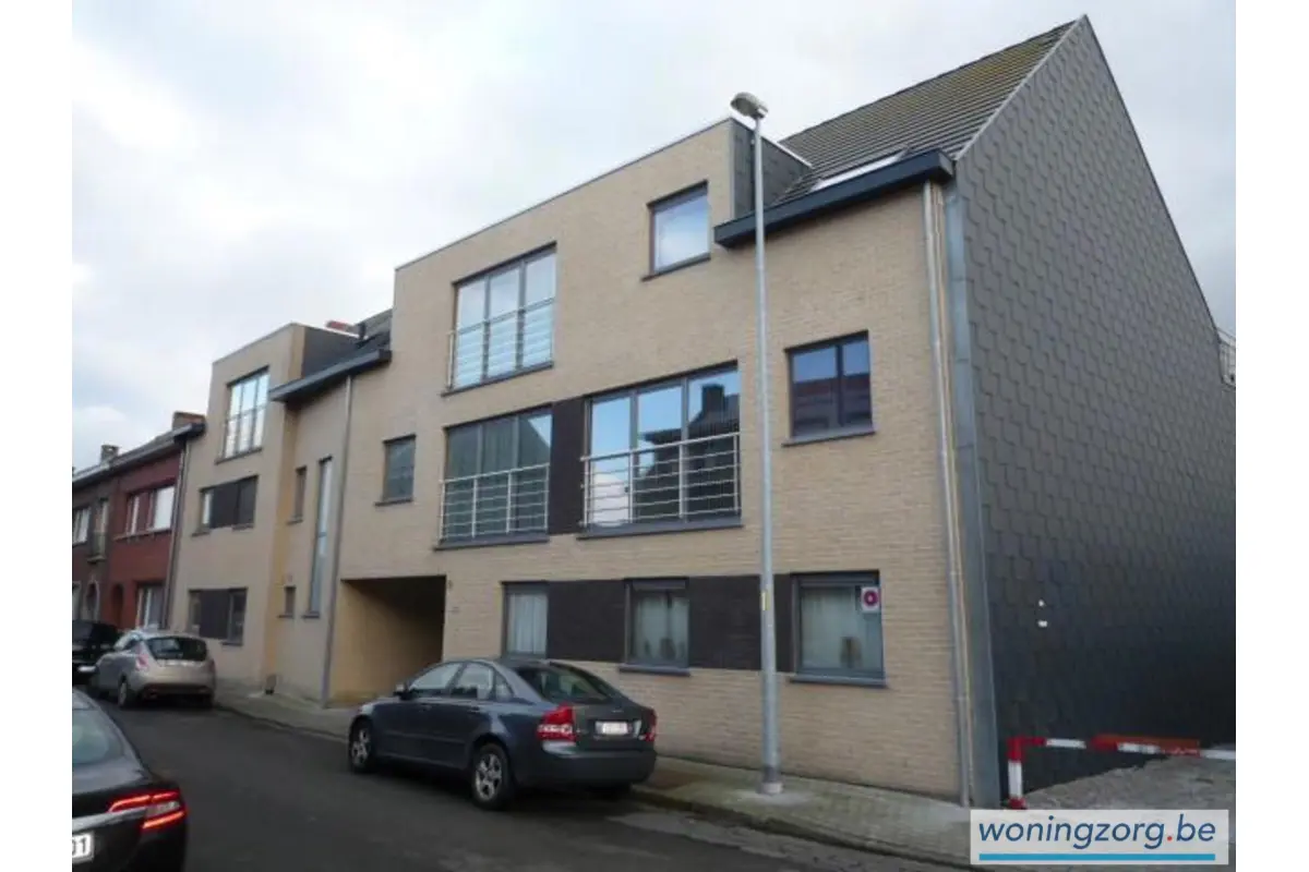 Appartementsgebouw te  koop in Mechelen 2800 2399000.00€ 17 slaapkamers m² - Zoekertje 776926