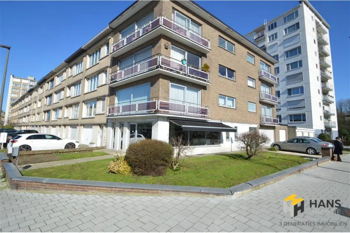 Handelszaak te  huur in Deurne 2100 1350.00€  slaapkamers 70.00m² - Zoekertje 777503