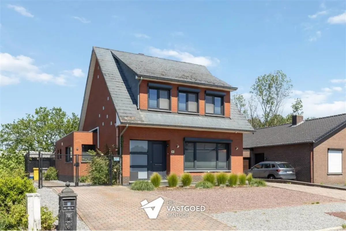 Huis te  koop in Balen 2490 349000.00€ 3 slaapkamers 198.00m² - Zoekertje 776973