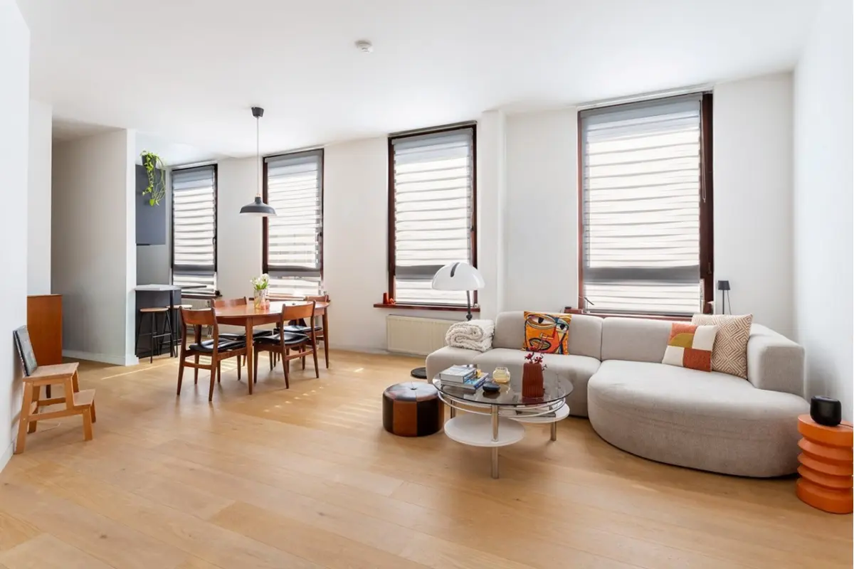 Appartement te  koop in Antwerpen 2060 195000.00€ 1 slaapkamers 67.00m² - Zoekertje 777313