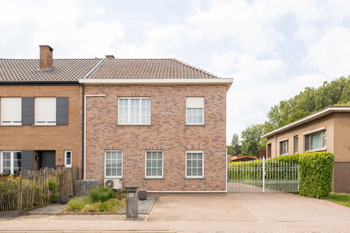 Huis te  koop in Heist-op-den-Berg 2220 470000.00€ 3 slaapkamers 162.00m² - Zoekertje 778530