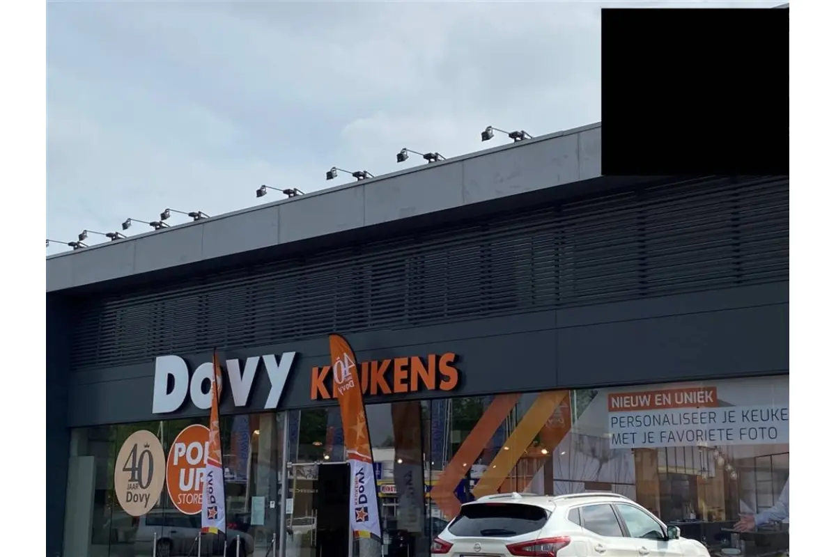 Handelszaak te  huur in Schoten 2900 4500.00€  slaapkamers 682.00m² - Zoekertje 778289