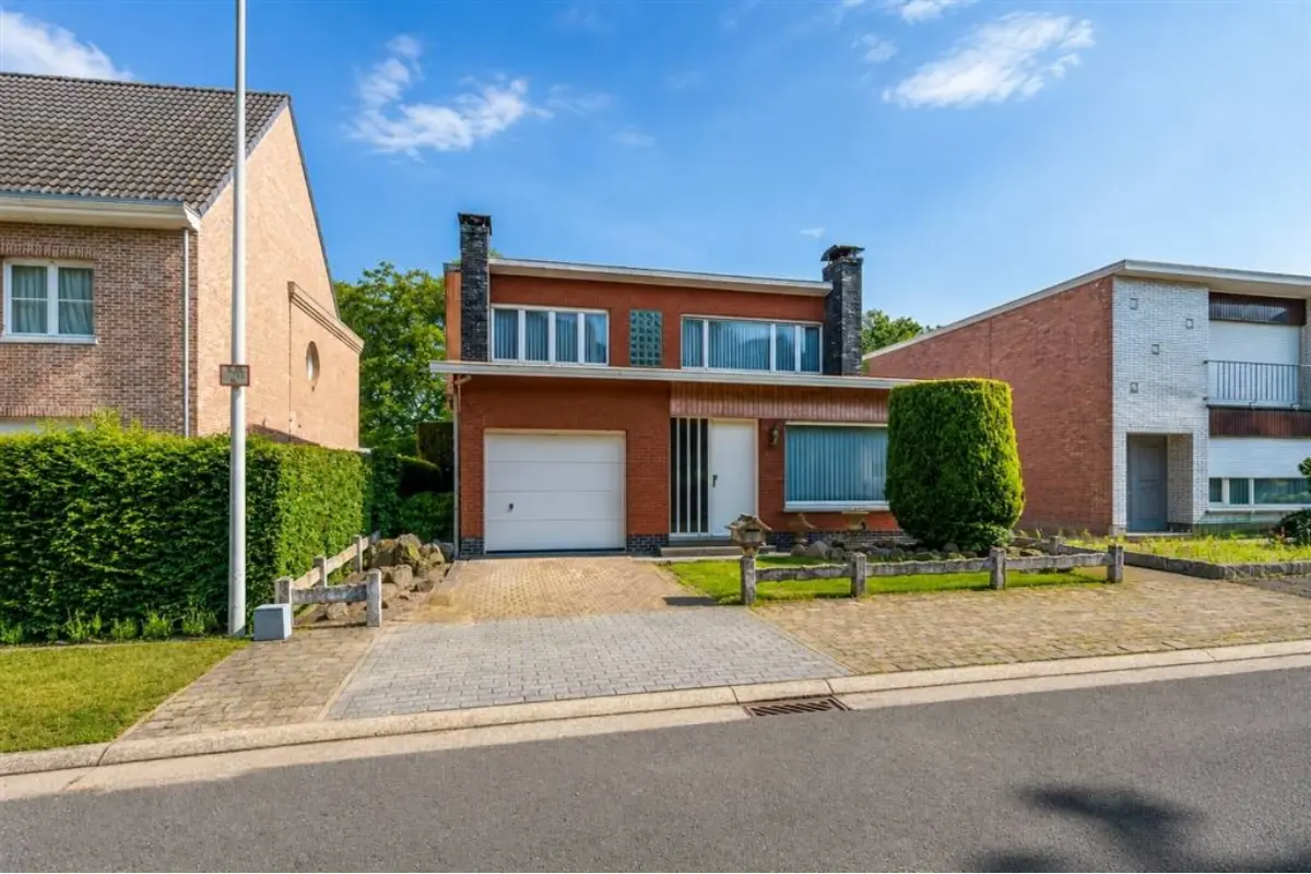 Huis te  koop in Nijlen 2560 349000.00€ 4 slaapkamers 171.00m² - Zoekertje 778112