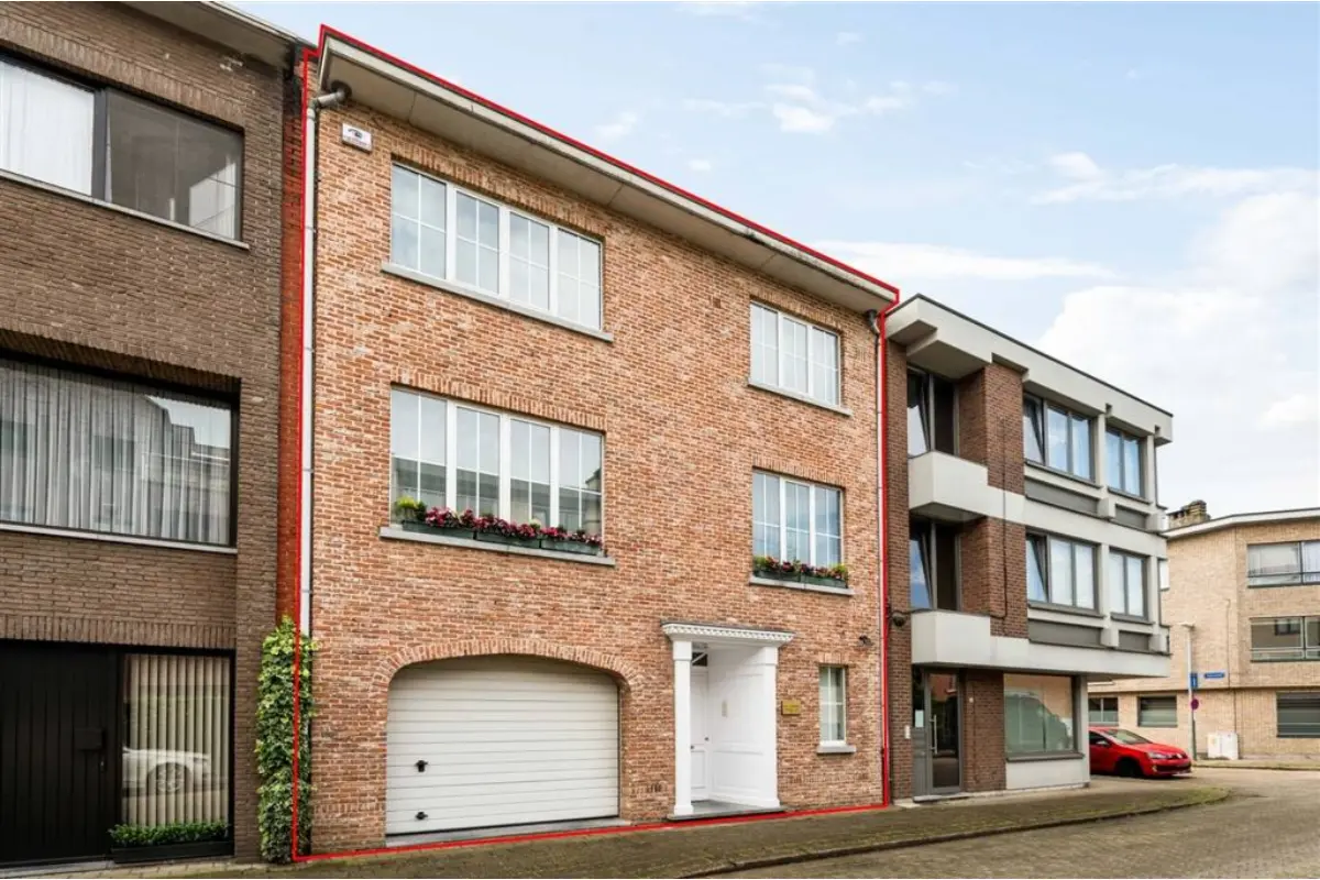 Huis te  koop in Turnhout 2300 545000.00€ 4 slaapkamers 378.00m² - Zoekertje 778355