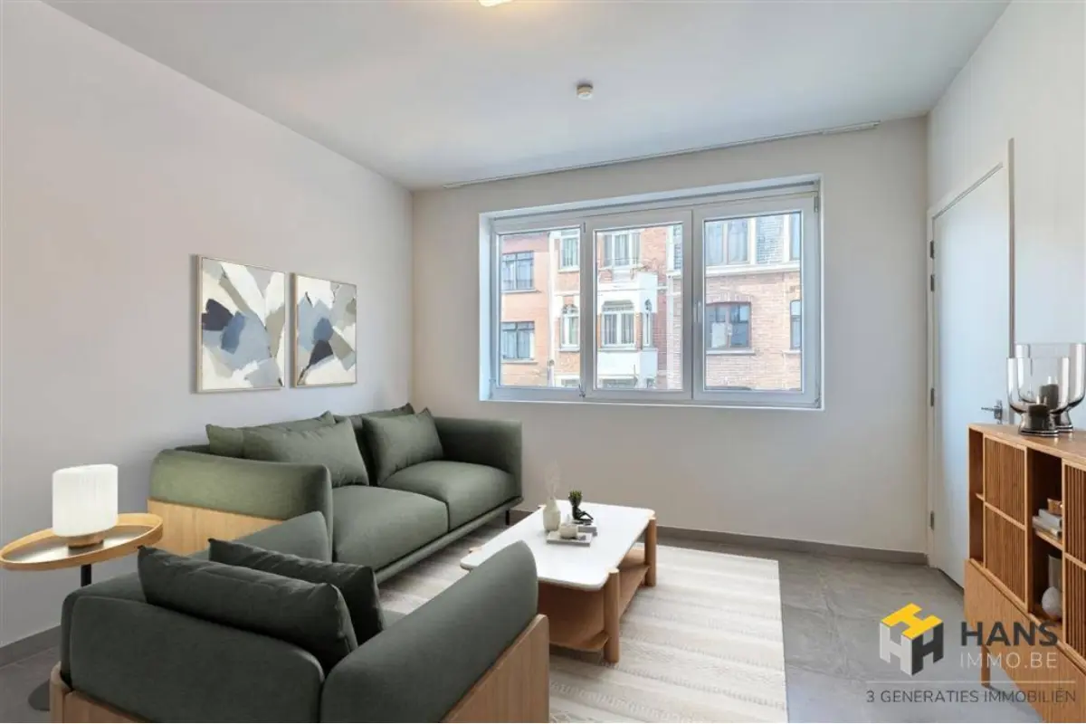Appartement te  huur in Berchem 2600 860.00€ 1 slaapkamers 53.00m² - Zoekertje 778578