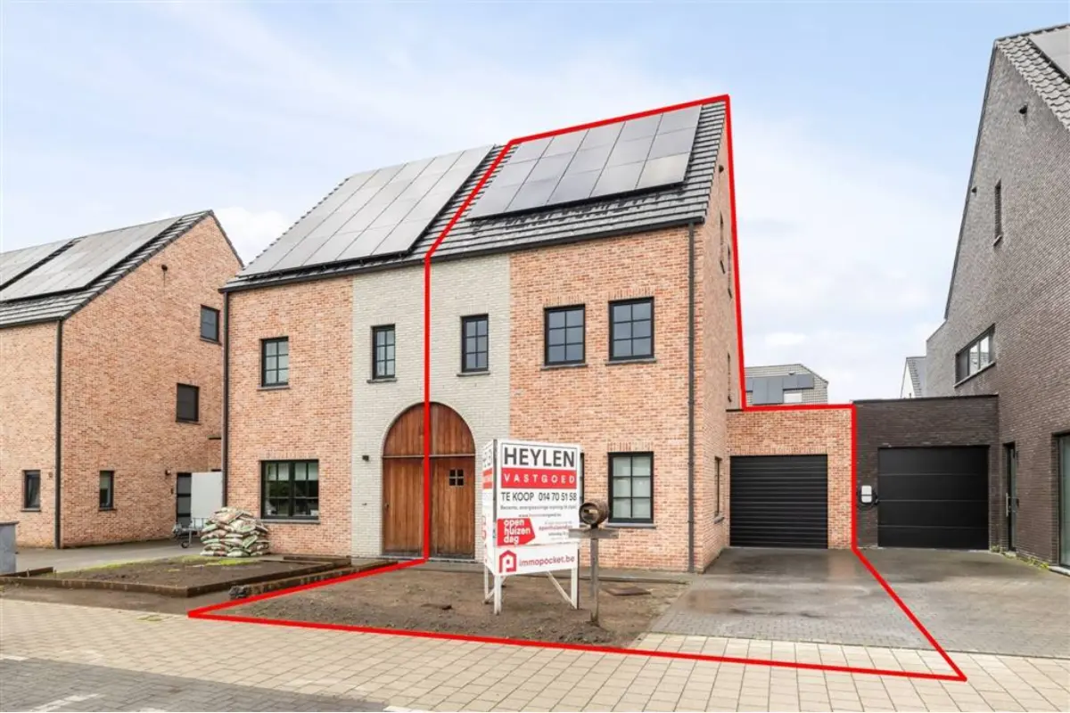 Huis te  koop in Herentals 2200 499000.00€ 4 slaapkamers 216.00m² - Zoekertje 780157