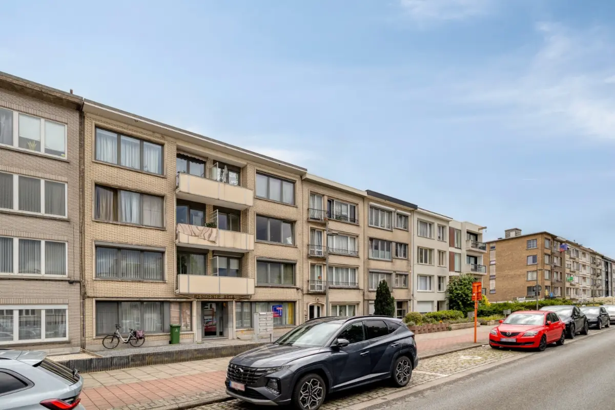 Appartement te  koop in Deurne 2100 275000.00€ 3 slaapkamers 94.00m² - Zoekertje 780478