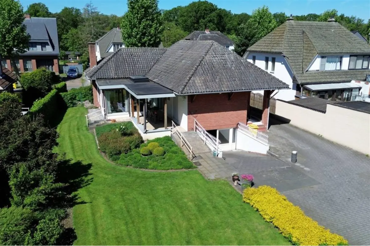 Huis te  koop in Stabroek 2940 499000.00€ 3 slaapkamers 142.00m² - Zoekertje 781542