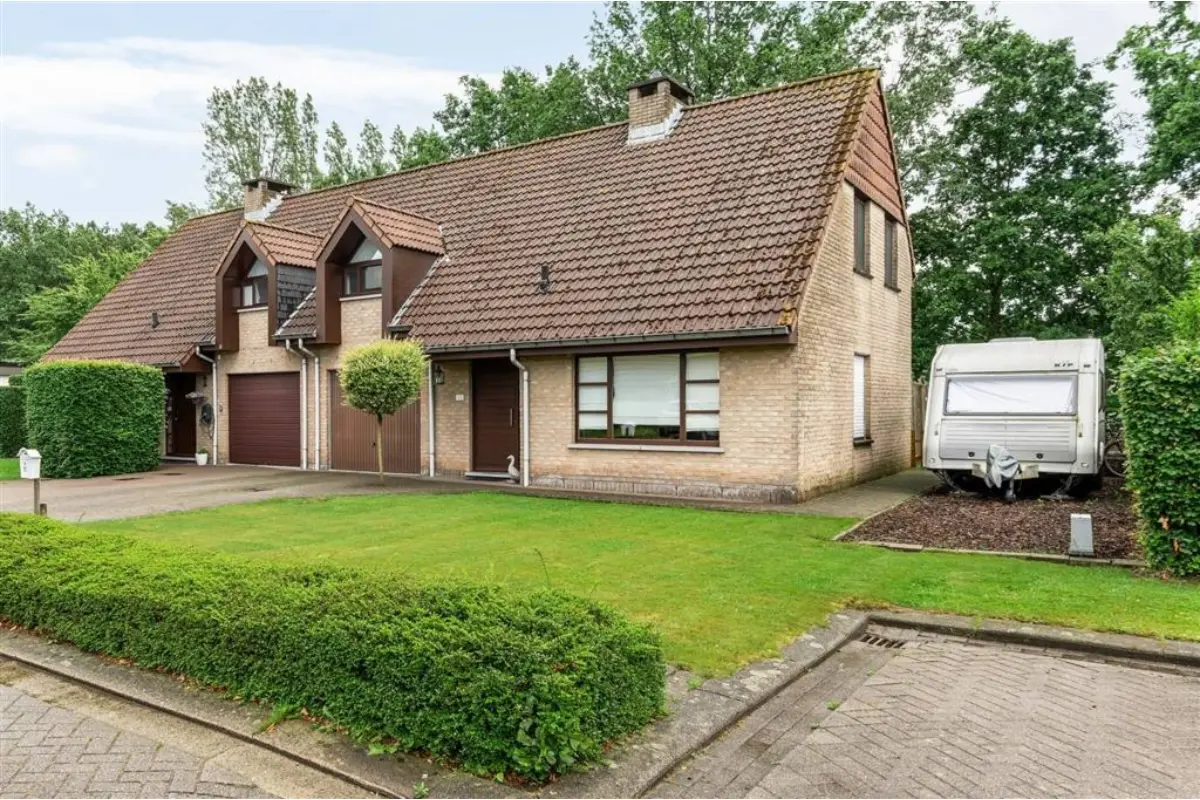 Huis te  koop in Kalmthout 2920 460000.00€ 3 slaapkamers 162.00m² - Zoekertje 782382