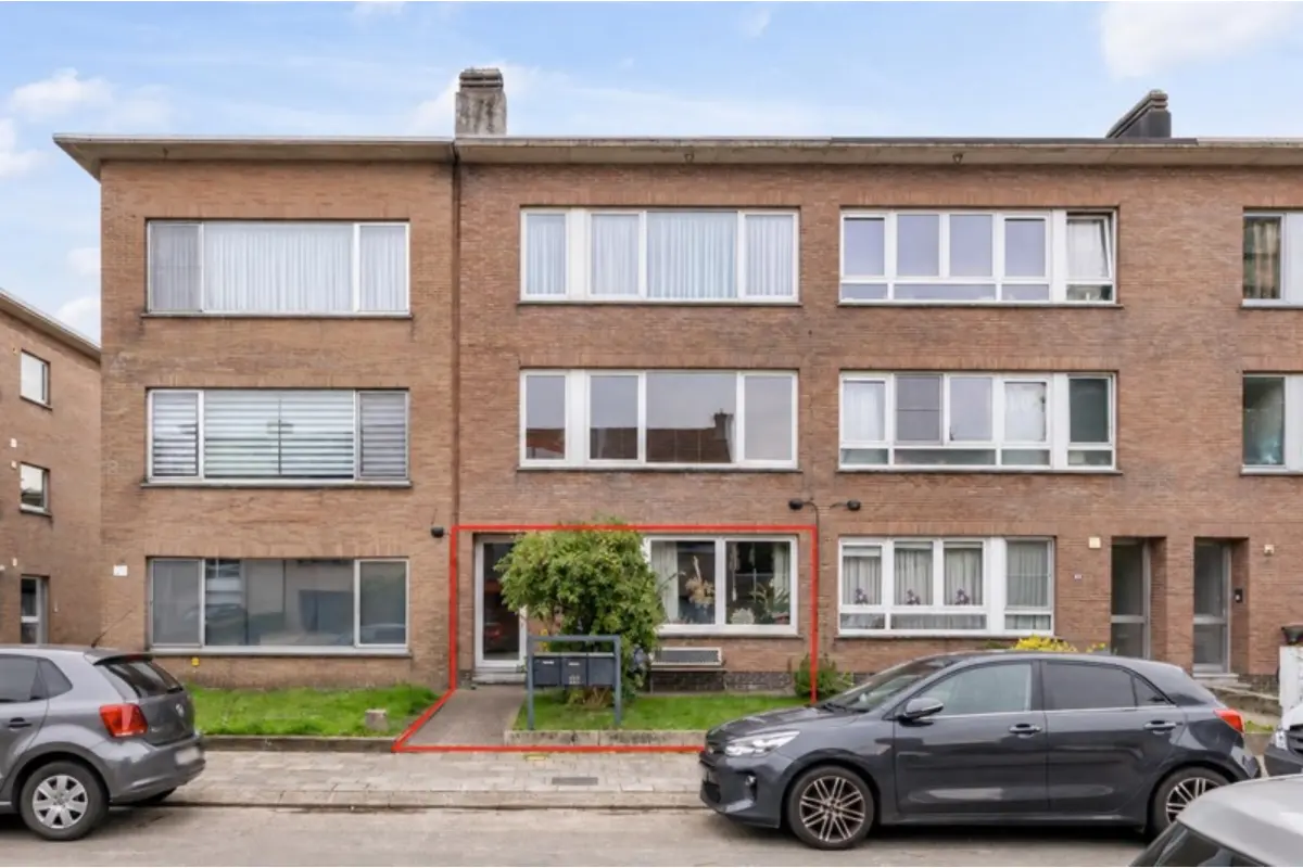 Appartement te  koop in Borsbeek 2150 225000.00€ 2 slaapkamers 72.00m² - Zoekertje 784455