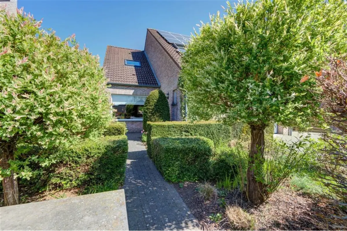 Huis te  koop in Westerlo 2260 525000.00€ 3 slaapkamers 255.00m² - Zoekertje 784198