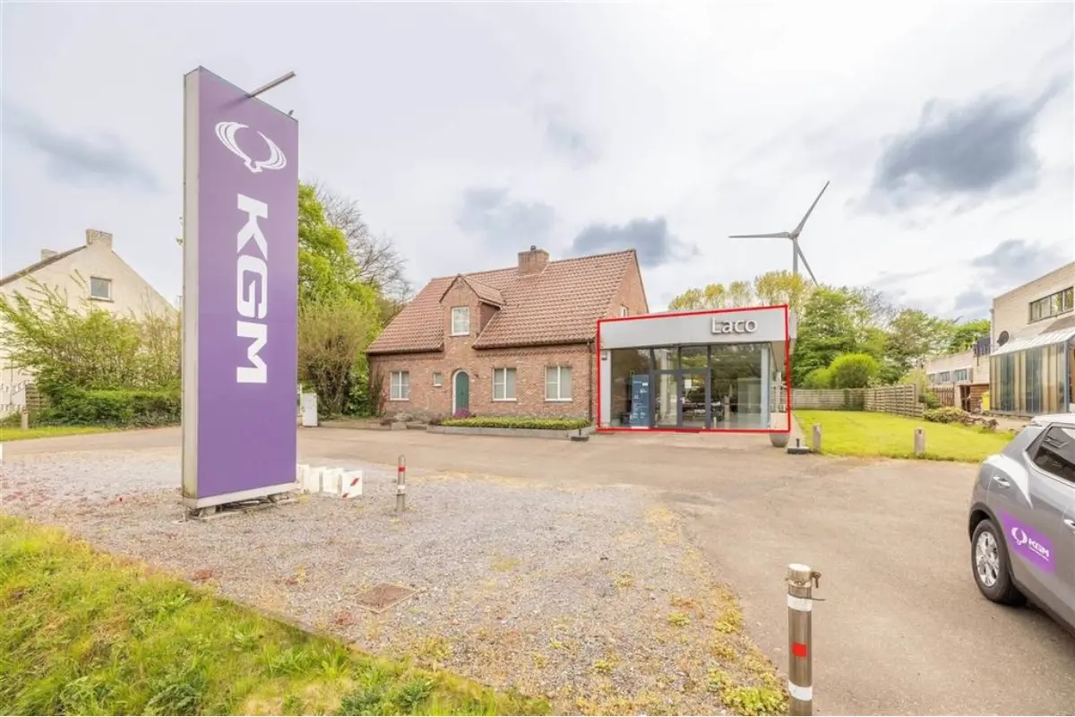 Handelszaak te  huur in Geel 2440 2200.00€  slaapkamers 298.00m² - Zoekertje 784999