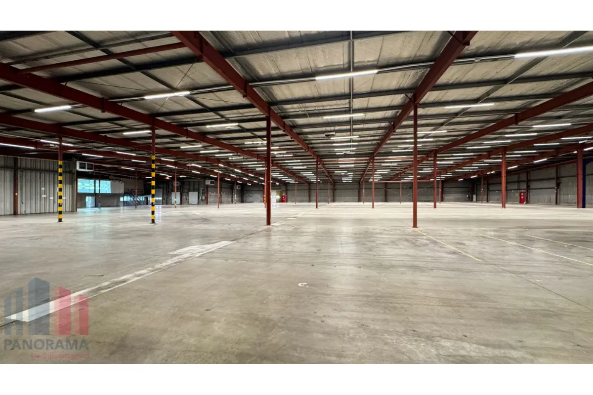 Handelszaak te  huur in Kontich 2550 22550.00€  slaapkamers 6000.00m² - Zoekertje 785362