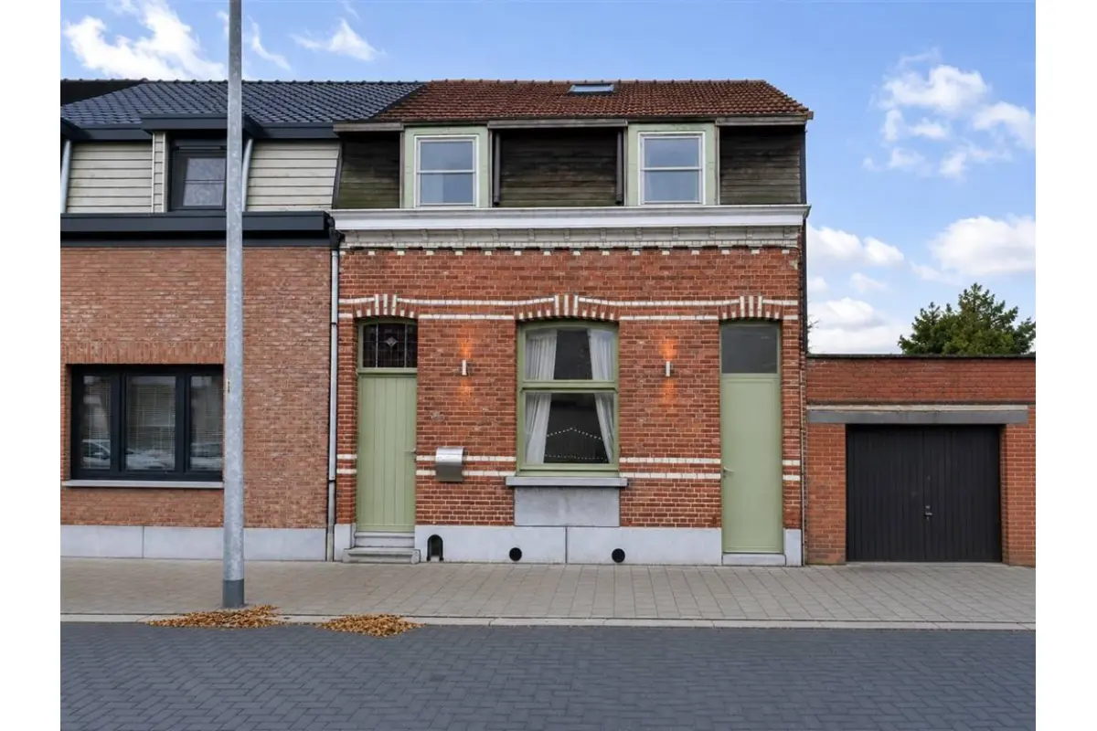 Huis te  huur in Schoten 2900 1390.00€ 2 slaapkamers 108.00m² - Zoekertje 784971