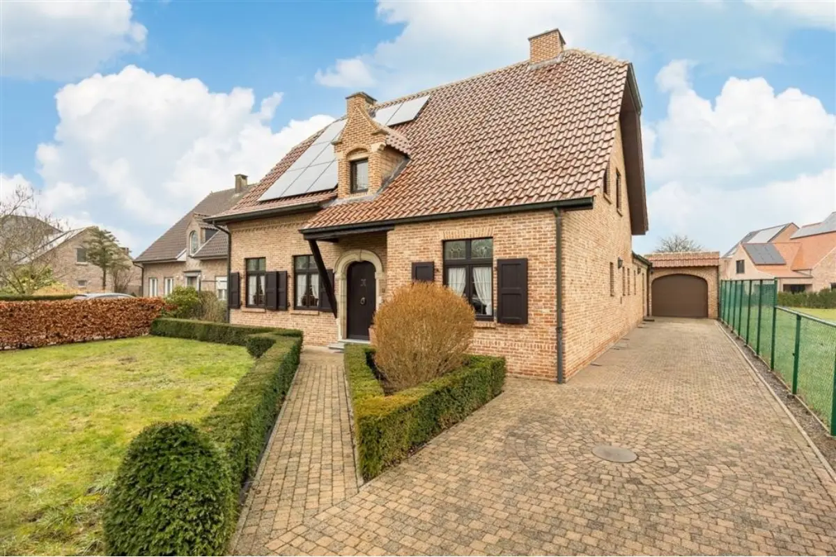 Huis te  koop in Brecht 2960 679000.00€ 4 slaapkamers 217.00m² - Zoekertje 785898