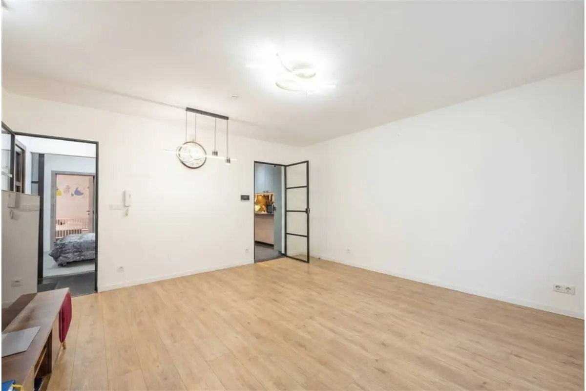 Appartement te  koop in Mortsel 2640 215000.00€ 2 slaapkamers 62.00m² - Zoekertje 785897