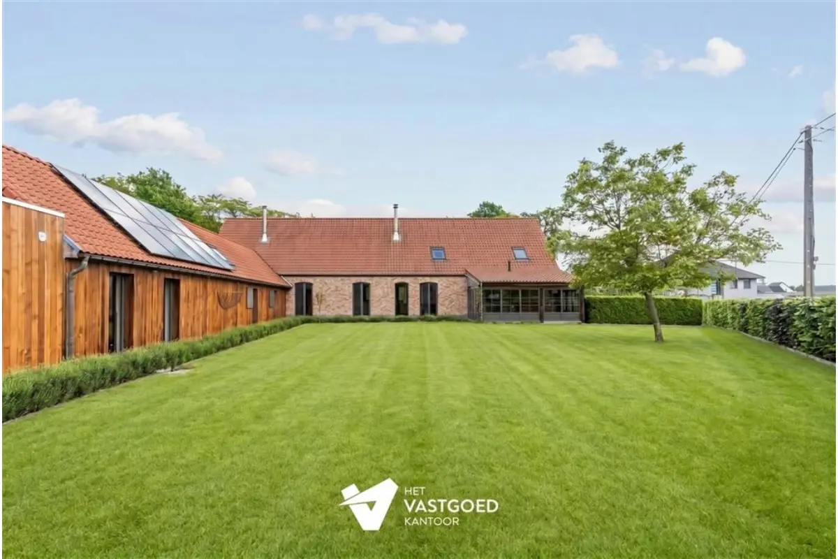 Huis te  koop in Meerhout 2450 799000.00€ 2 slaapkamers 384.00m² - Zoekertje 786234
