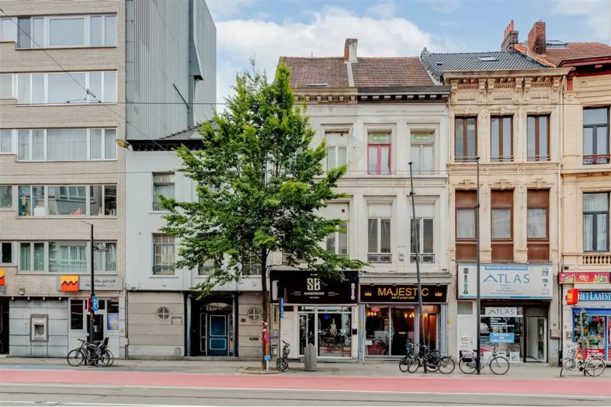 Handelszaak te  koop in Borgerhout 2140 249500.00€ 5 slaapkamers 154.00m² - Zoekertje 785992