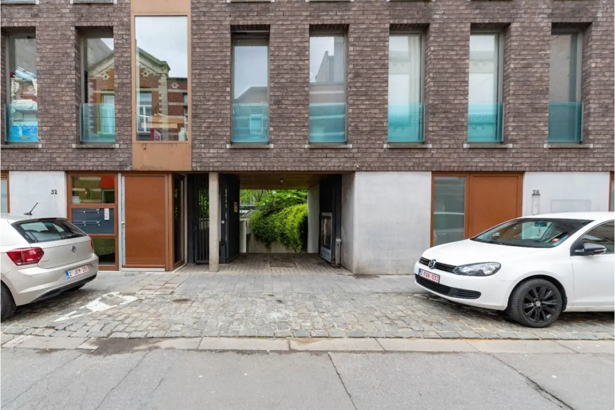 Box te  koop in Antwerpen 2060 47000.00€  slaapkamers m² - Zoekertje 786083