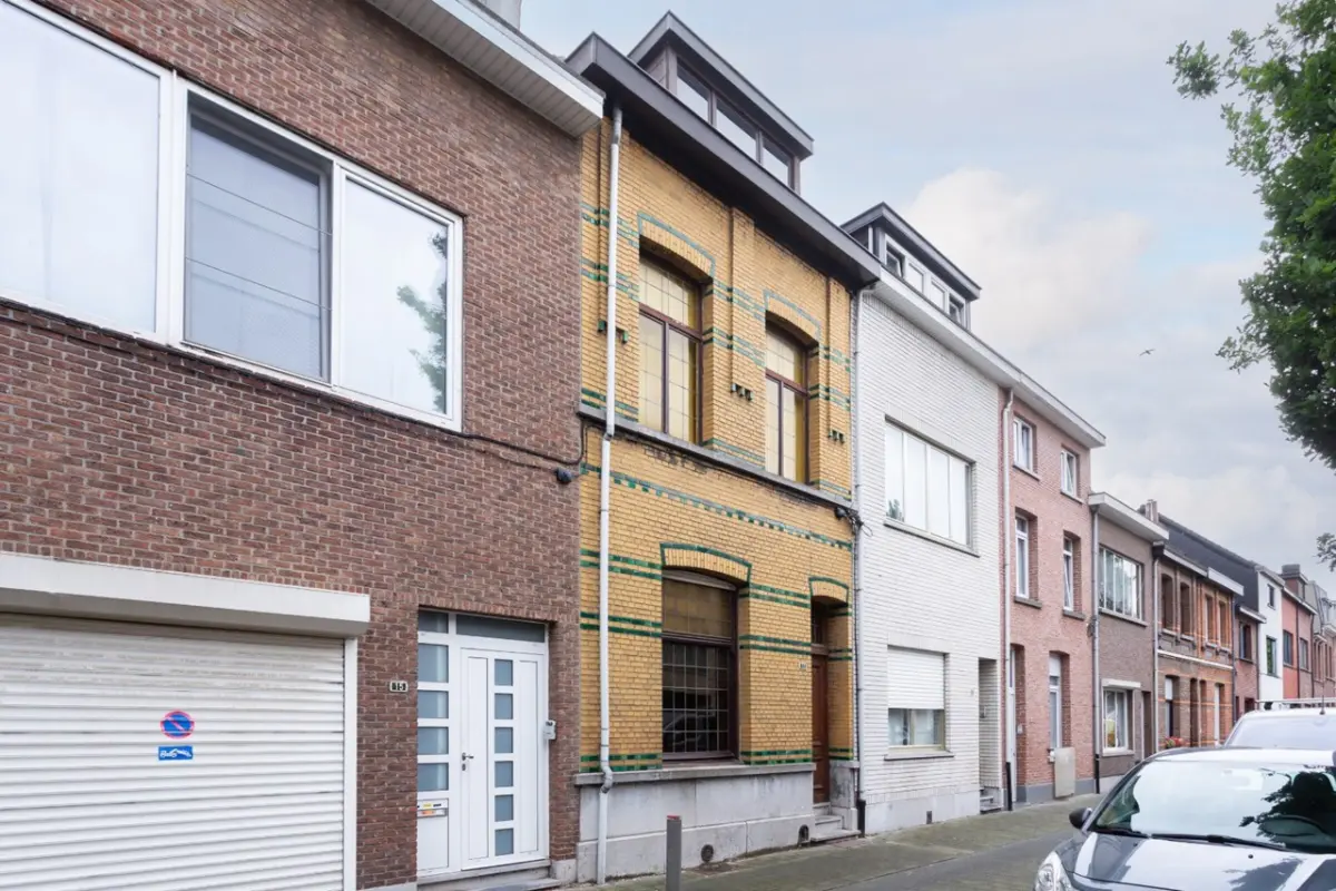 Huis te  koop in Wilrijk 2610 295000.00€ 4 slaapkamers 202.00m² - Zoekertje 786616