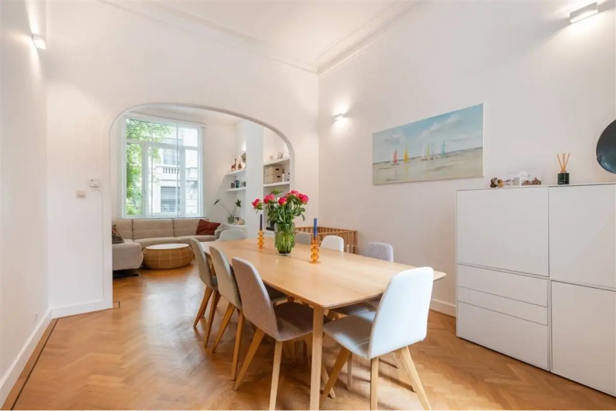 Huis te  koop in Berchem 2600 790000.00€ 4 slaapkamers 285.00m² - Zoekertje 786649