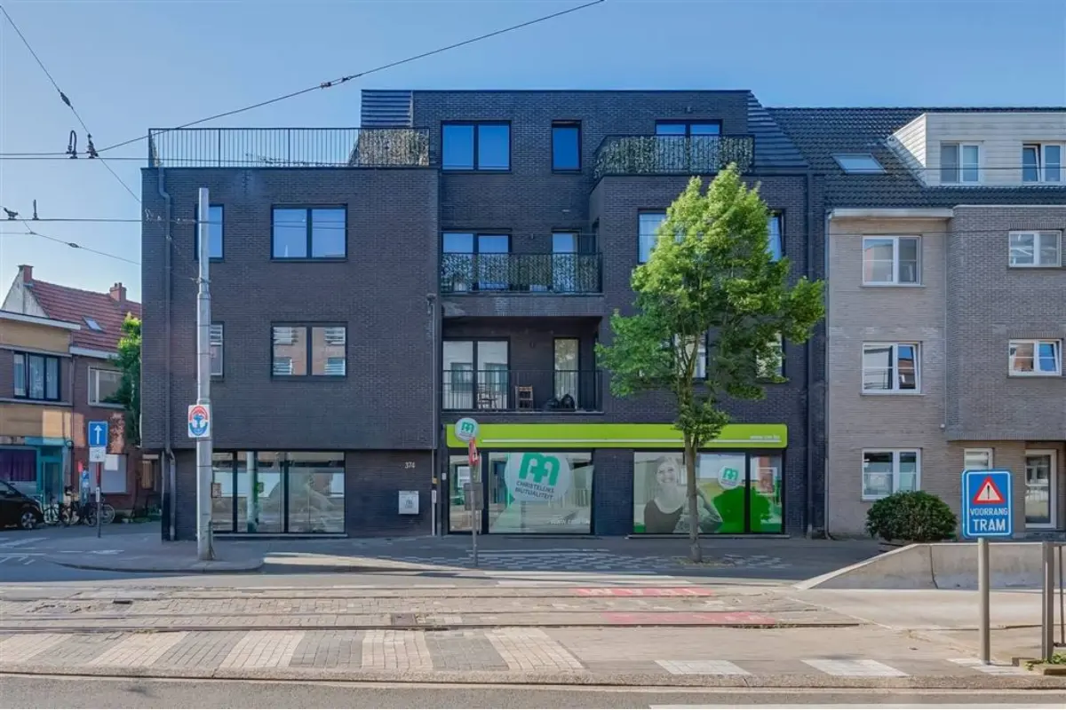 Handelszaak te  koop in Hoboken 2660 349000.00€  slaapkamers 176.50m² - Zoekertje 787162