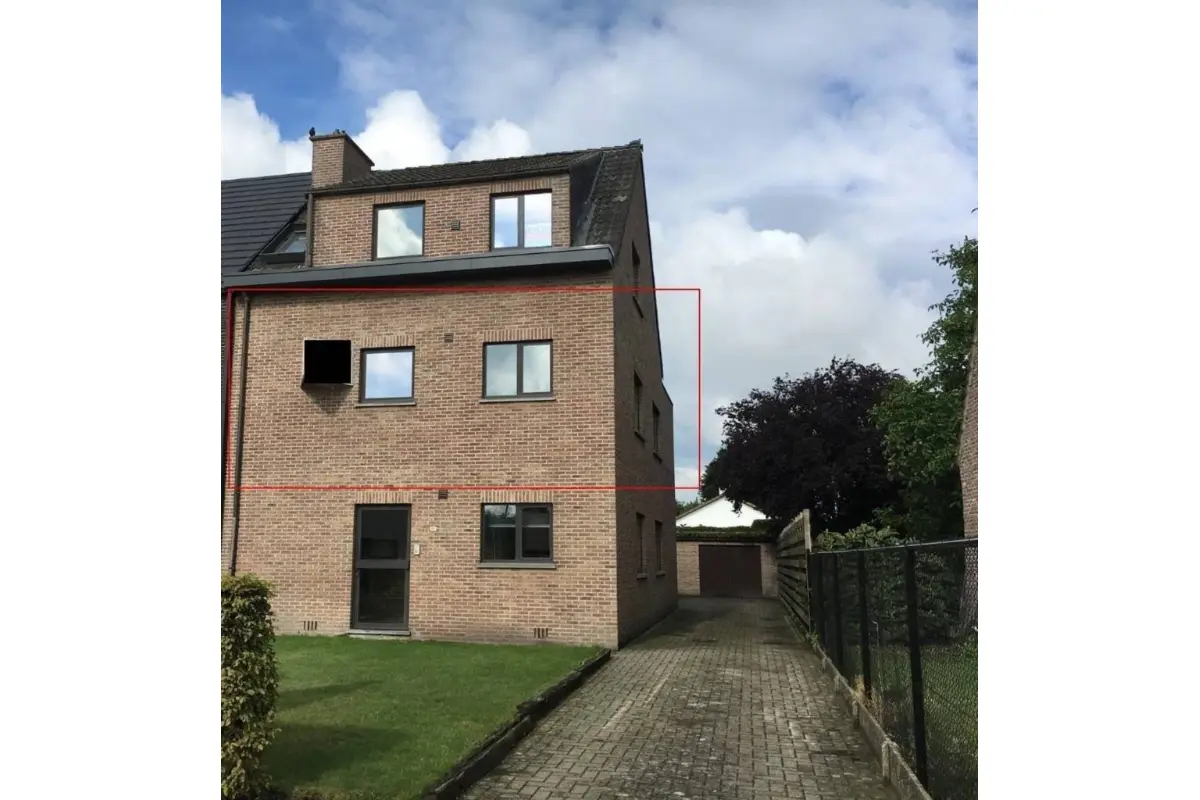 Appartement te  huur in Hoogstraten 2320 875.00€ 2 slaapkamers 81.00m² - Zoekertje 787250