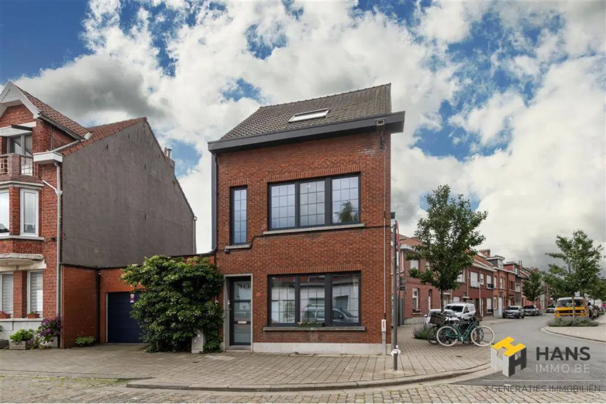 Huis te  koop in Ekeren 2180 395000.00€ 3 slaapkamers 160.00m² - Zoekertje 787522