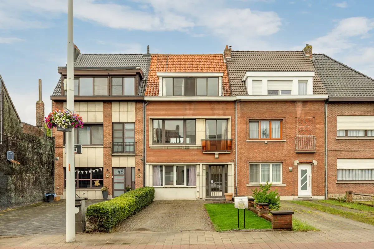 Huis te  koop in Hemiksem 2620 499000.00€ 5 slaapkamers 173.00m² - Zoekertje 788305