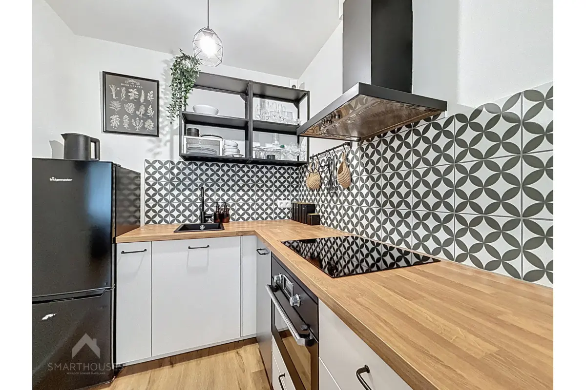 Appartement te  koop in Berchem 2600 159000.00€ 1 slaapkamers 45.00m² - Zoekertje 788167