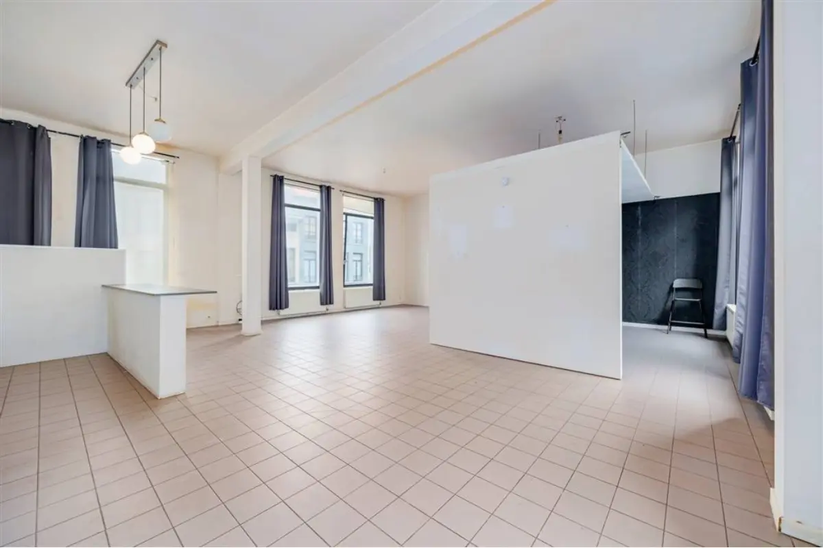 Appartement te  koop in Antwerpen 2000 329000.00€ 1 slaapkamers 84.00m² - Zoekertje 789882