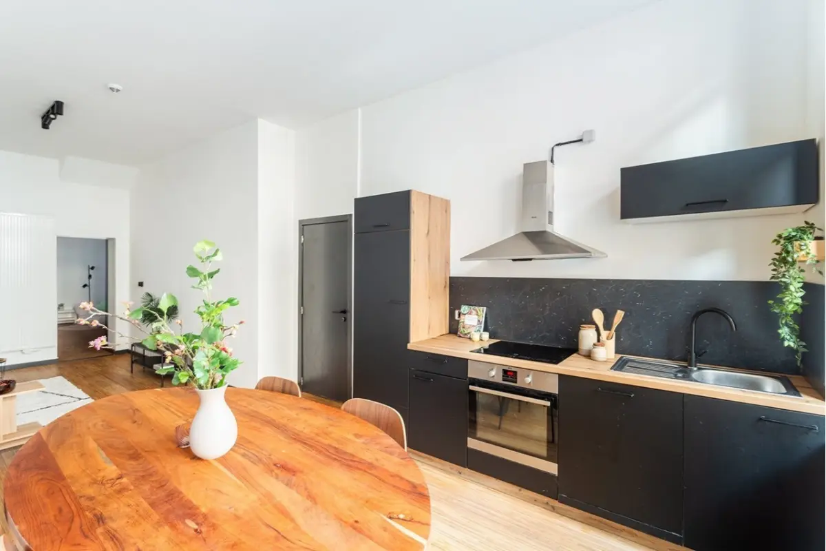 Appartement te  koop in Antwerpen 2060 274000.00€ 3 slaapkamers 105.00m² - Zoekertje 789596