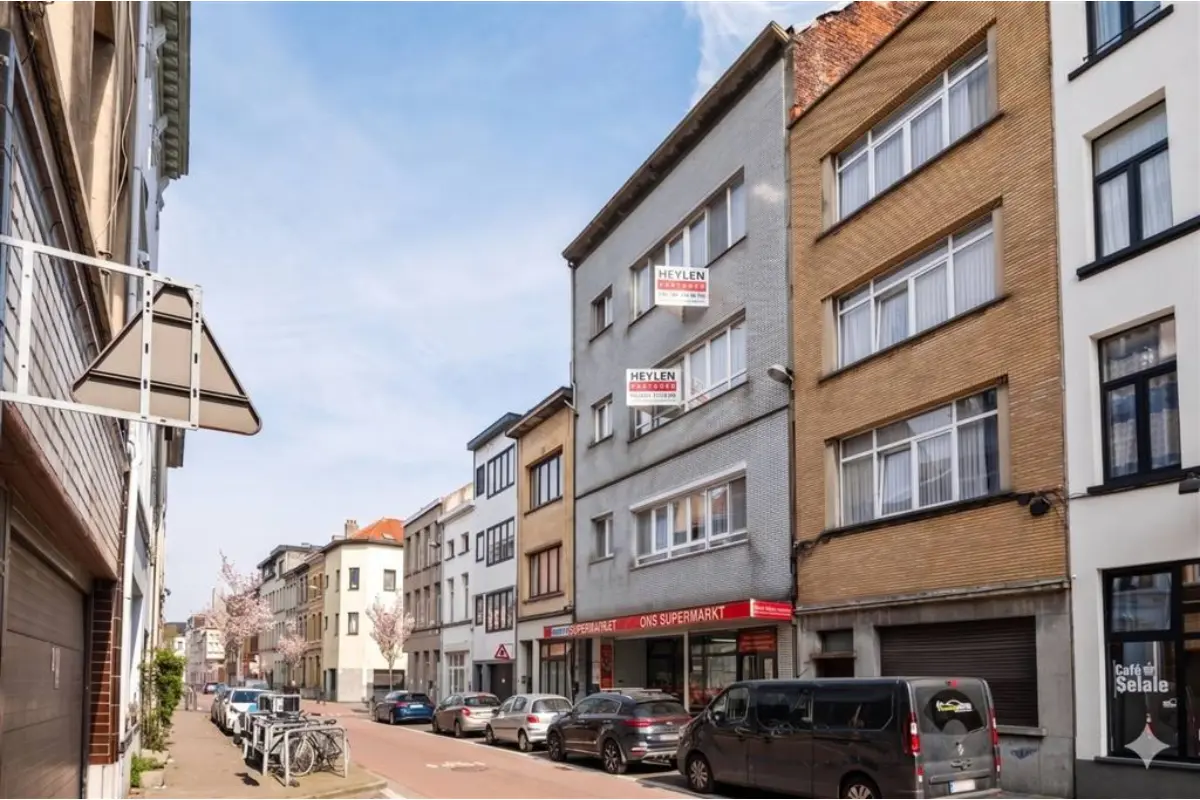 Appartement te  koop in Antwerpen 2060 209000.00€ 2 slaapkamers 105.00m² - Zoekertje 789416