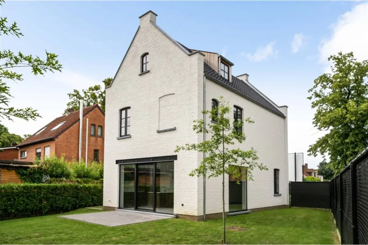 Huis te  koop in Noorderwijk 2200 425000.00€ 3 slaapkamers 200.74m² - Zoekertje 789501