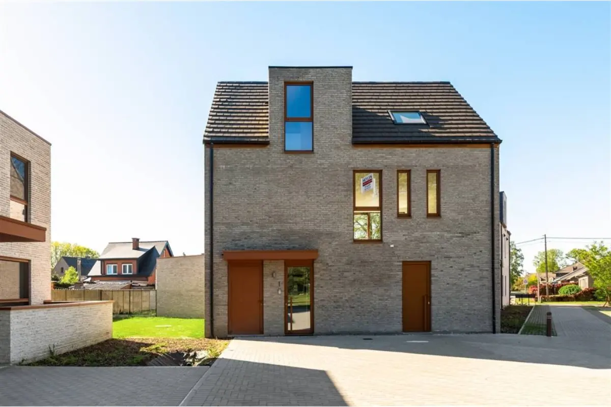 Huis te  huur in Olen 2250 1400.00€ 3 slaapkamers 160.00m² - Zoekertje 791157