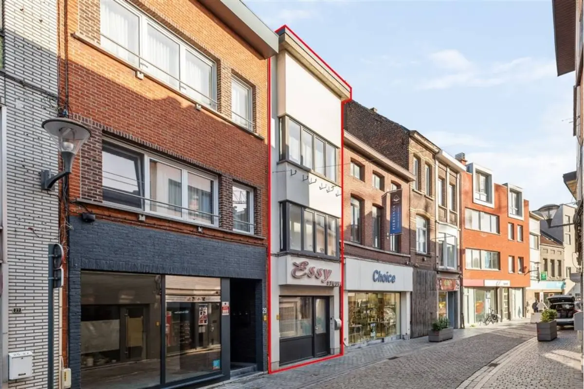 Huis te  koop in Boom 2850 279000.00€ 2 slaapkamers 166.00m² - Zoekertje 790936