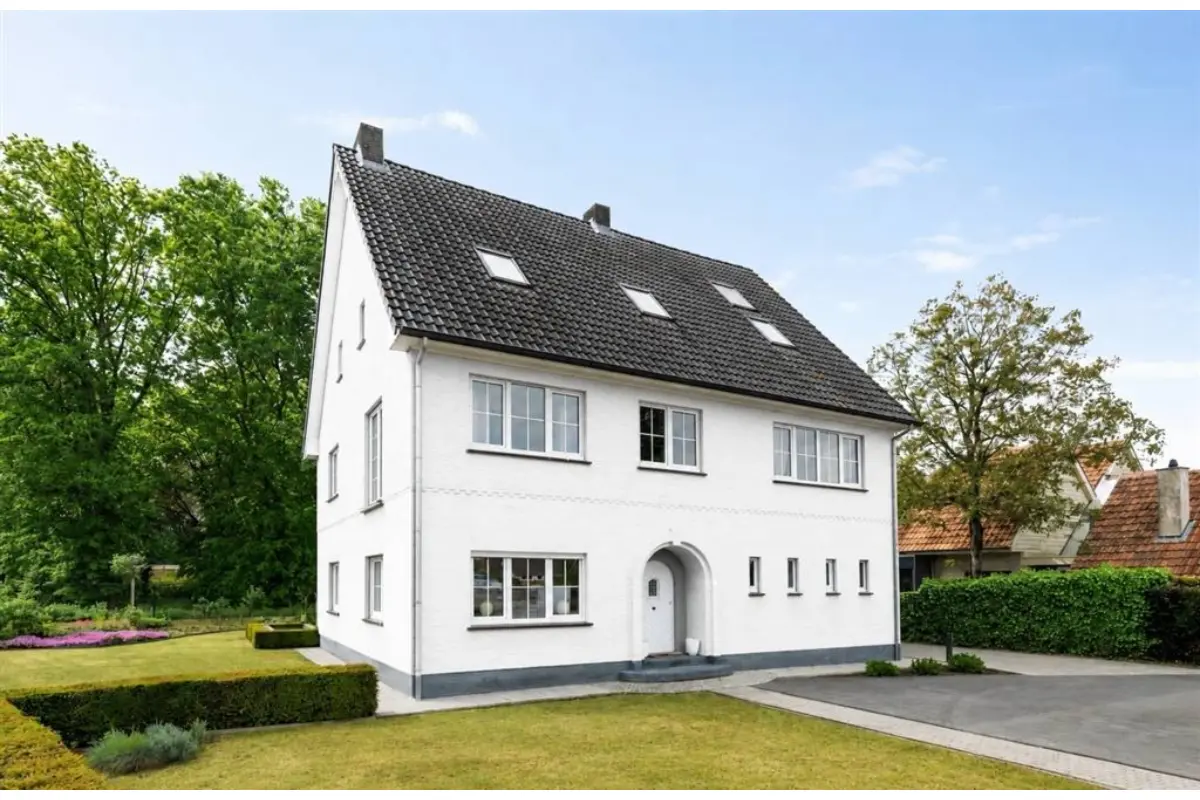 Huis te  koop in Beerse 2340 549000.00€ 4 slaapkamers 297.00m² - Zoekertje 791123