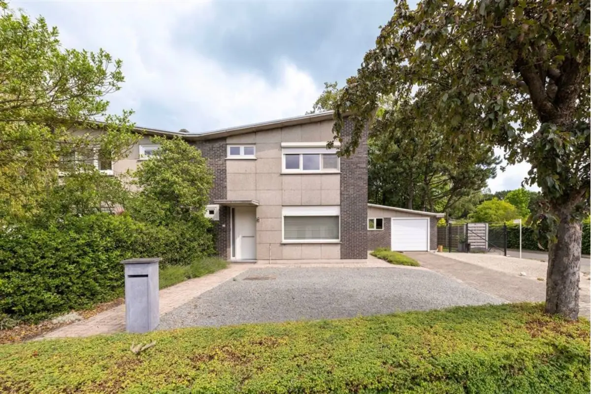Huis te  koop in Westmalle 2390 358900.00€ 4 slaapkamers 129.00m² - Zoekertje 791144