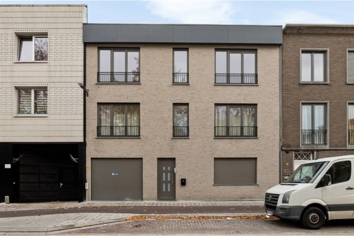 Benedenverdieping te  koop in Merksem 2170 275000.00€ 1 slaapkamers 78.00m² - Zoekertje 791656