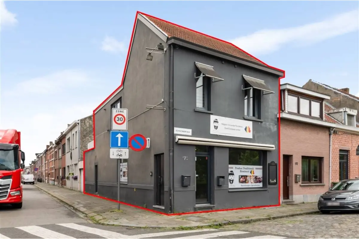 Handelszaak te  koop in Ekeren 2180 289000.00€ 1 slaapkamers 210.00m² - Zoekertje 791681