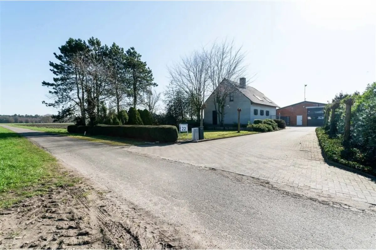 Bungalow te  koop in Ravels 2380 825000.00€ 3 slaapkamers 139.00m² - Zoekertje 791897