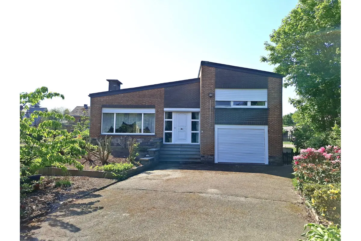 Huis te  koop in Oevel 2260 339000.00€ 3 slaapkamers m² - Zoekertje 791372