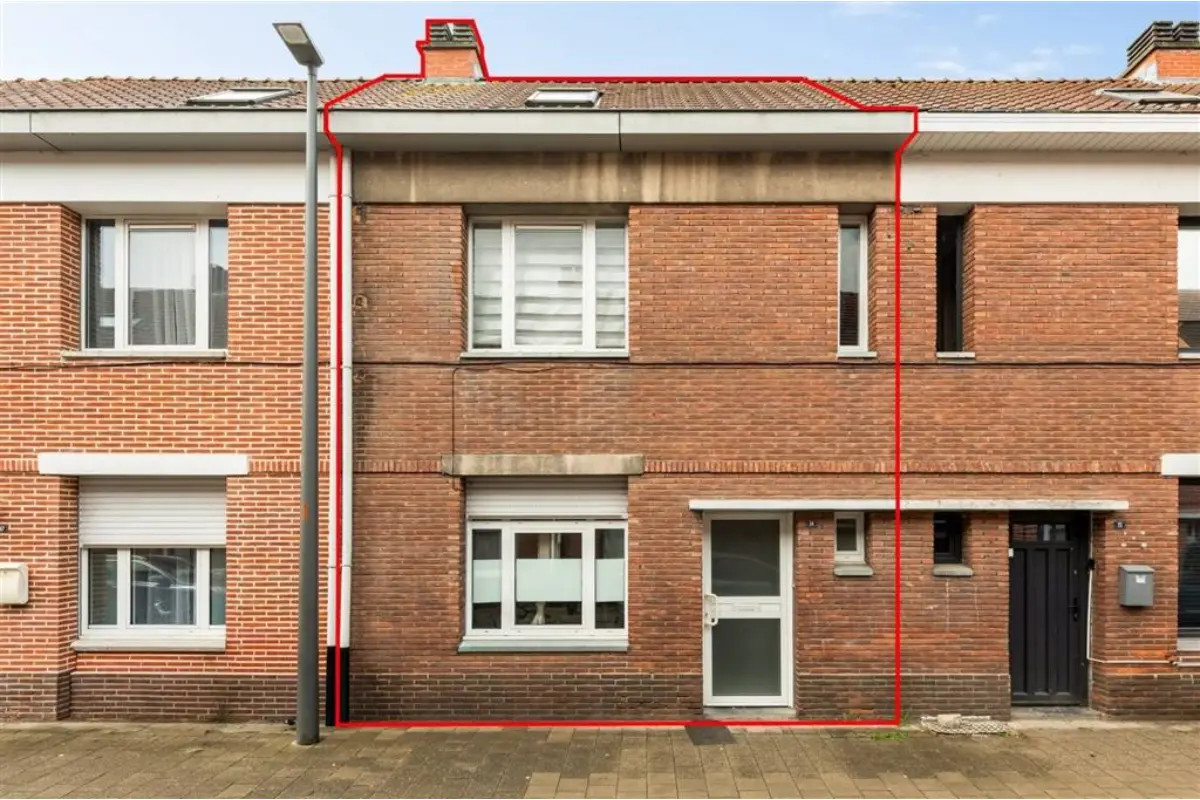 Huis te  koop in Turnhout 2300 229000.00€ 3 slaapkamers 110.00m² - Zoekertje 791916