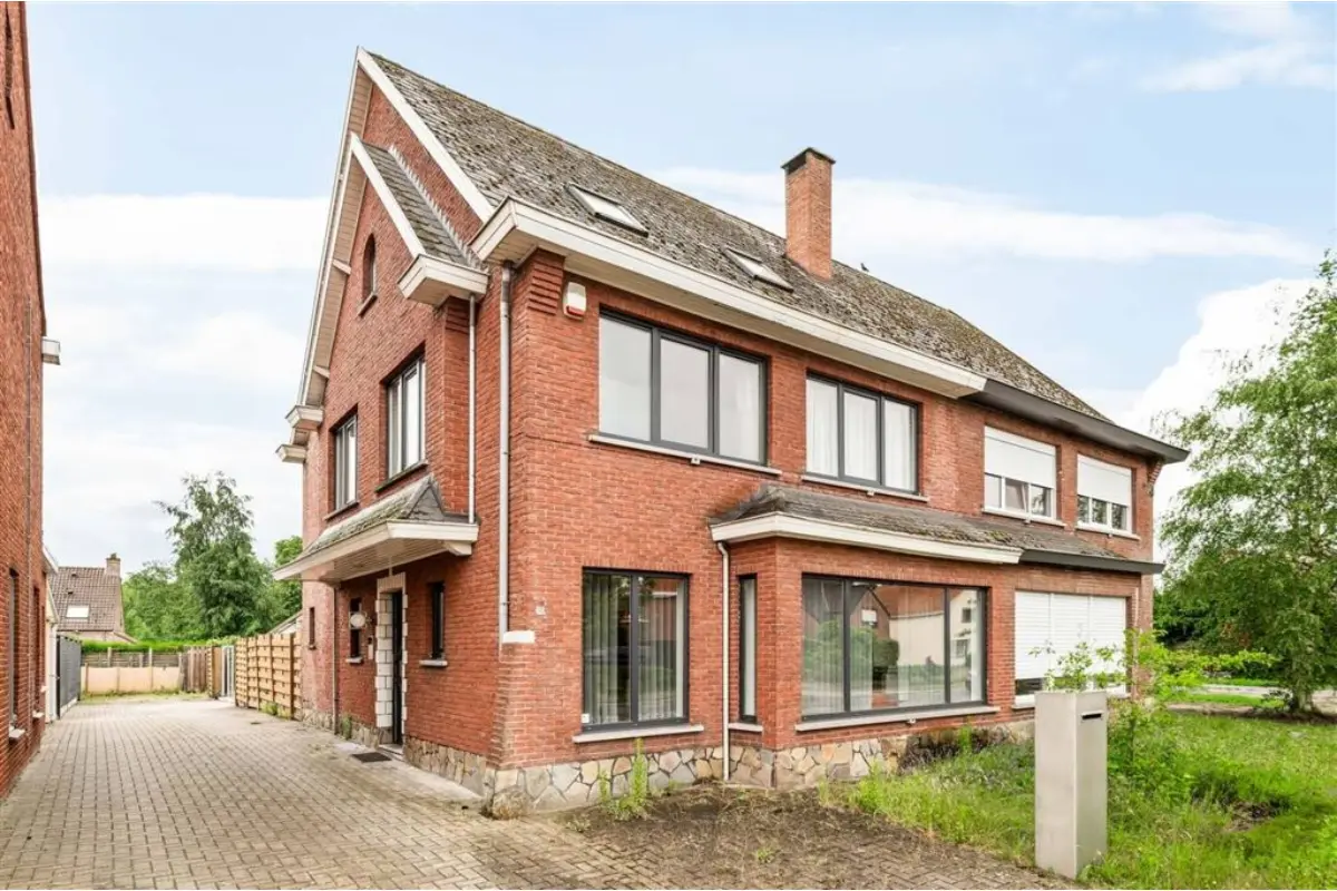 Huis te  koop in Retie 2470 349000.00€ 4 slaapkamers 189.00m² - Zoekertje 791870