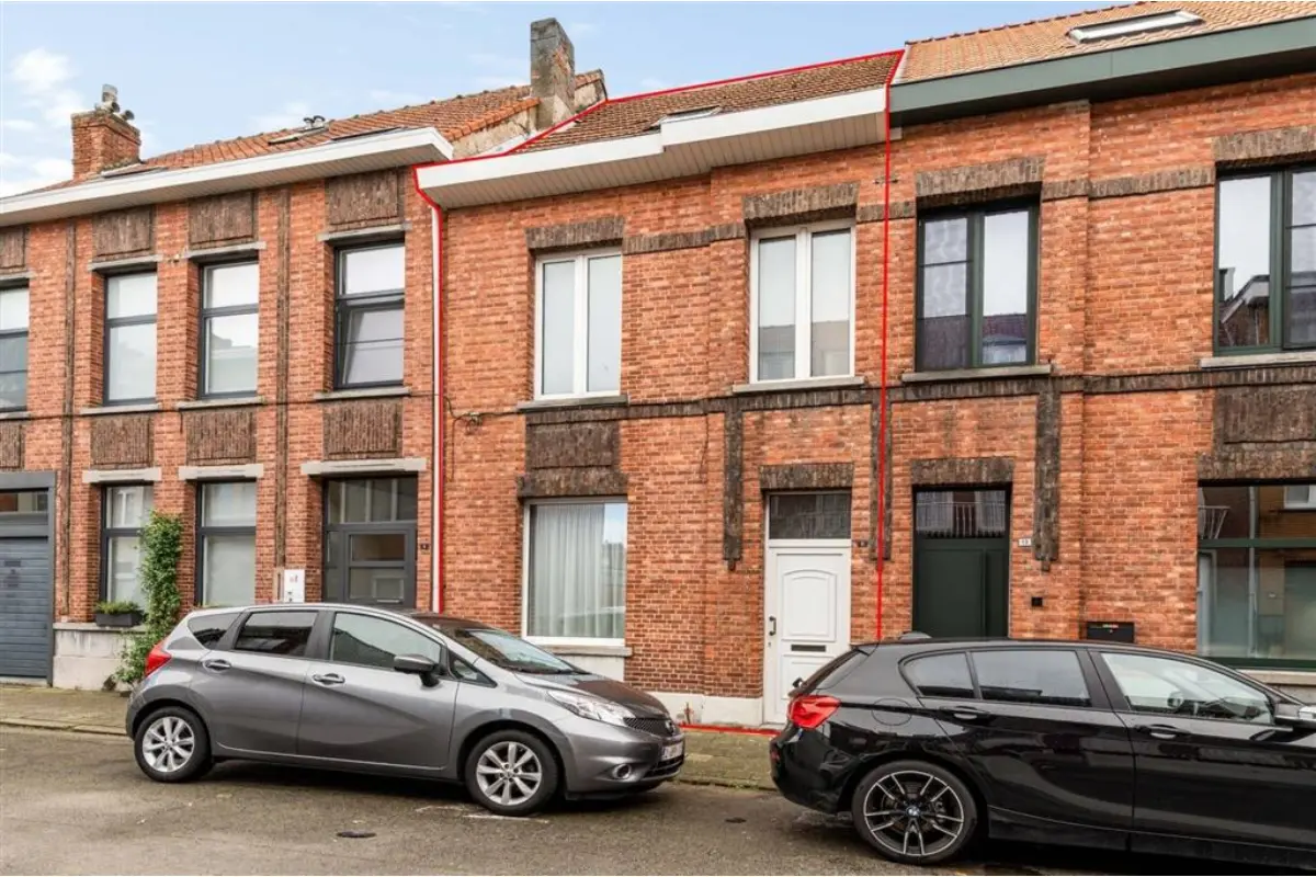 Huis te  koop in Turnhout 2300 295000.00€ 4 slaapkamers 155.00m² - Zoekertje 791920
