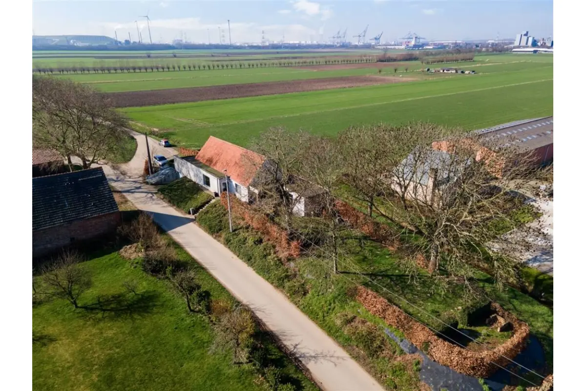 Huis te  koop in Hoevenen 2940 629000.00€ 3 slaapkamers 252.00m² - Zoekertje 791691