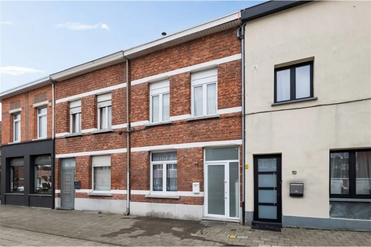 Huis te  koop in Ekeren 2180 275000.00€ 3 slaapkamers 141.00m² - Zoekertje 791679