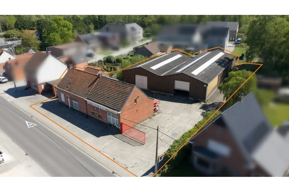 Handelszaak te  koop in Mol 2400 449000.00€  slaapkamers 253.00m² - Zoekertje 791901