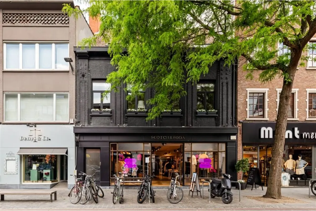 Appartement te  koop in Brasschaat 2930 545000.00€ 5 slaapkamers m² - Zoekertje 792648