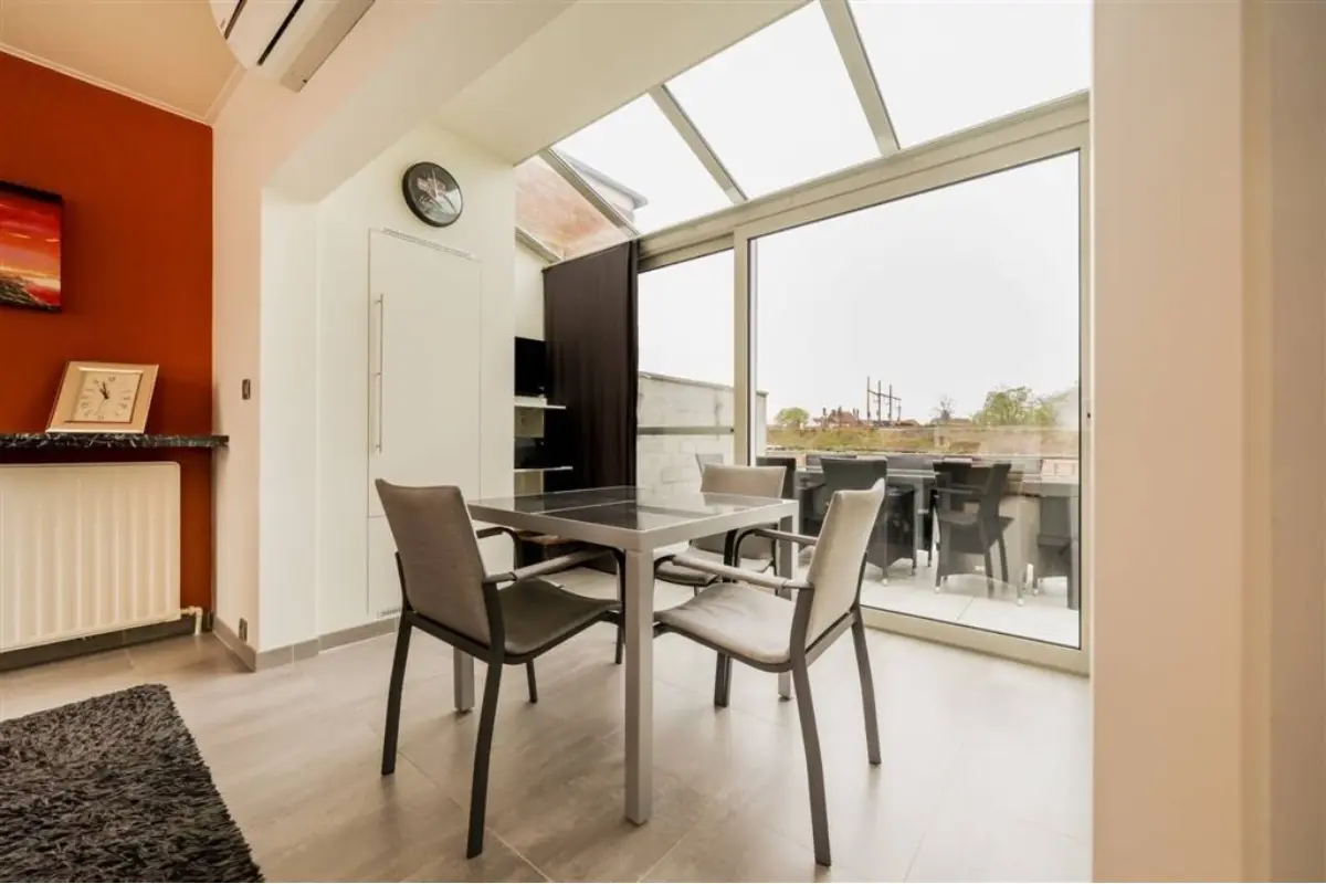 Huis te  koop in Mechelen 2800 475000.00€ 2 slaapkamers 186.00m² - Zoekertje 792759